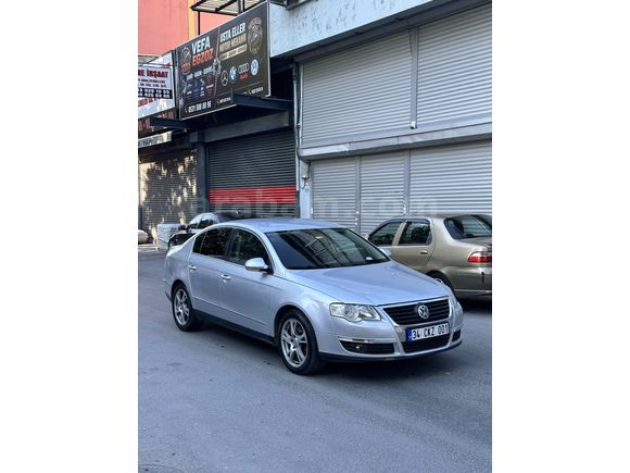 Sahibinden Volkswagen Passat 1.4 TSi Comfortline 2010 Model İstanbul 235.000 km Gri (Gümüş)