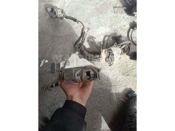 citroen berlingo sag arka kapı kilidi orjınal