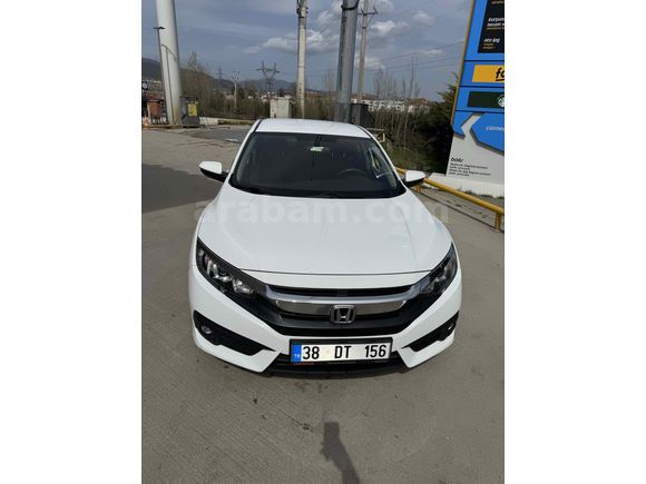 Doktordan Acil Garaj arabası Honda Civic 1.6i DTEC 2018 Model Bolu 73.500 km 