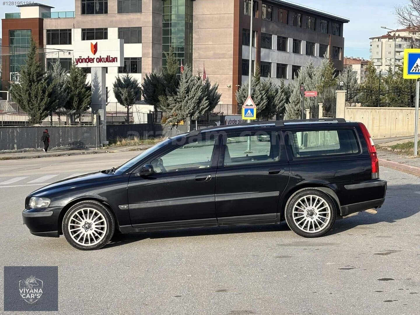 Galeriden Volvo V70 2.4 T 2002 Model Ankara 265.000 km Siyah 7