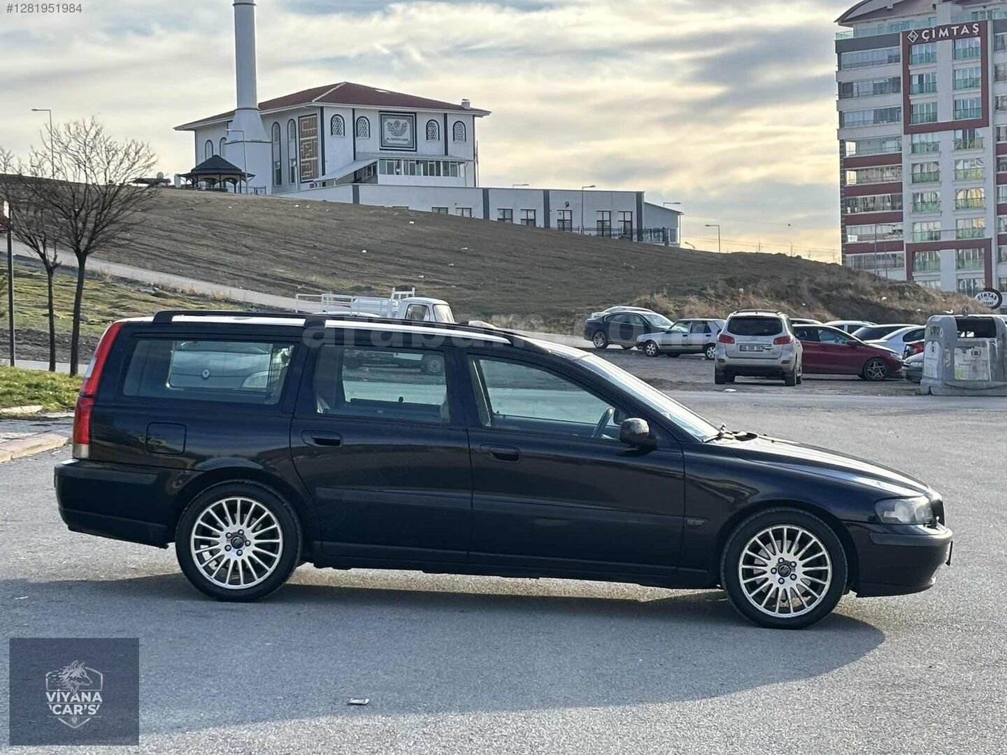 Galeriden Volvo V70 2.4 T 2002 Model Ankara 265.000 km Siyah 3