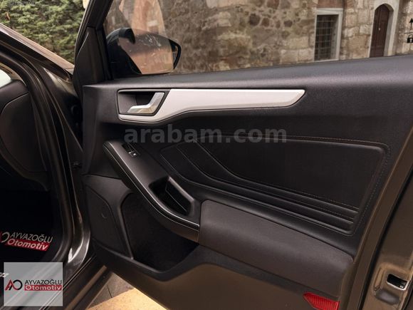 HATASIZ BOYASIZ TRAMERSİZ 69 BİN KM GERİ GÖRÜŞ KABLOSUZ ŞARJ