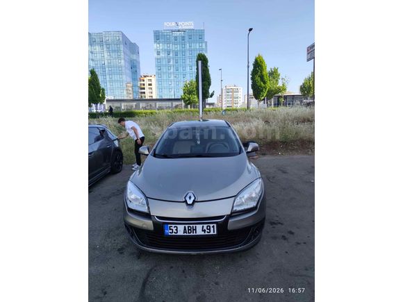 Sahibinden Renault Megane 1.5 dCi Dynamique 2012 Model 