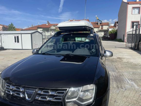 Sahibinden Dacia Duster 1.5 dCi Laureate 2015 Model  328.000 km Siyah