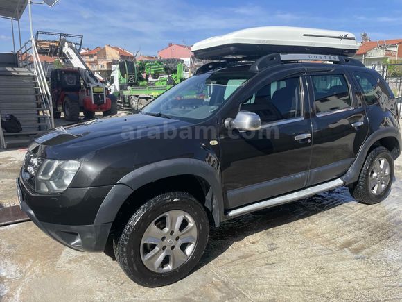 Sahibinden Dacia Duster 1.5 dCi Laureate 2015 Model  328.000 km Siyah