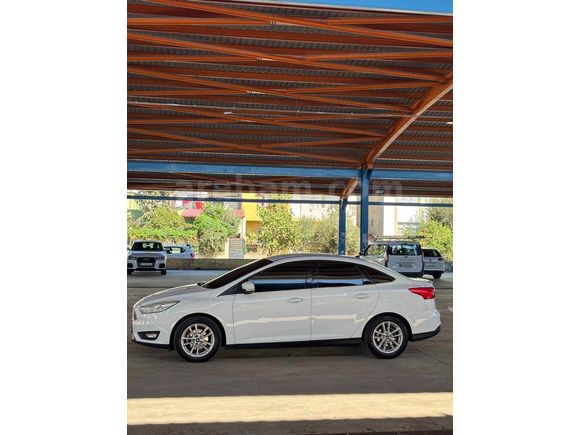 Sahibinden Ford Focus 1.6 Ti-VCT Trend X 2015 Model 