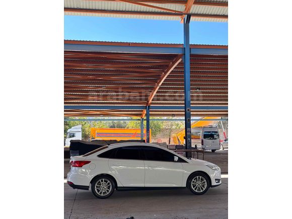 Sahibinden Ford Focus 1.6 Ti-VCT Trend X 2015 Model 