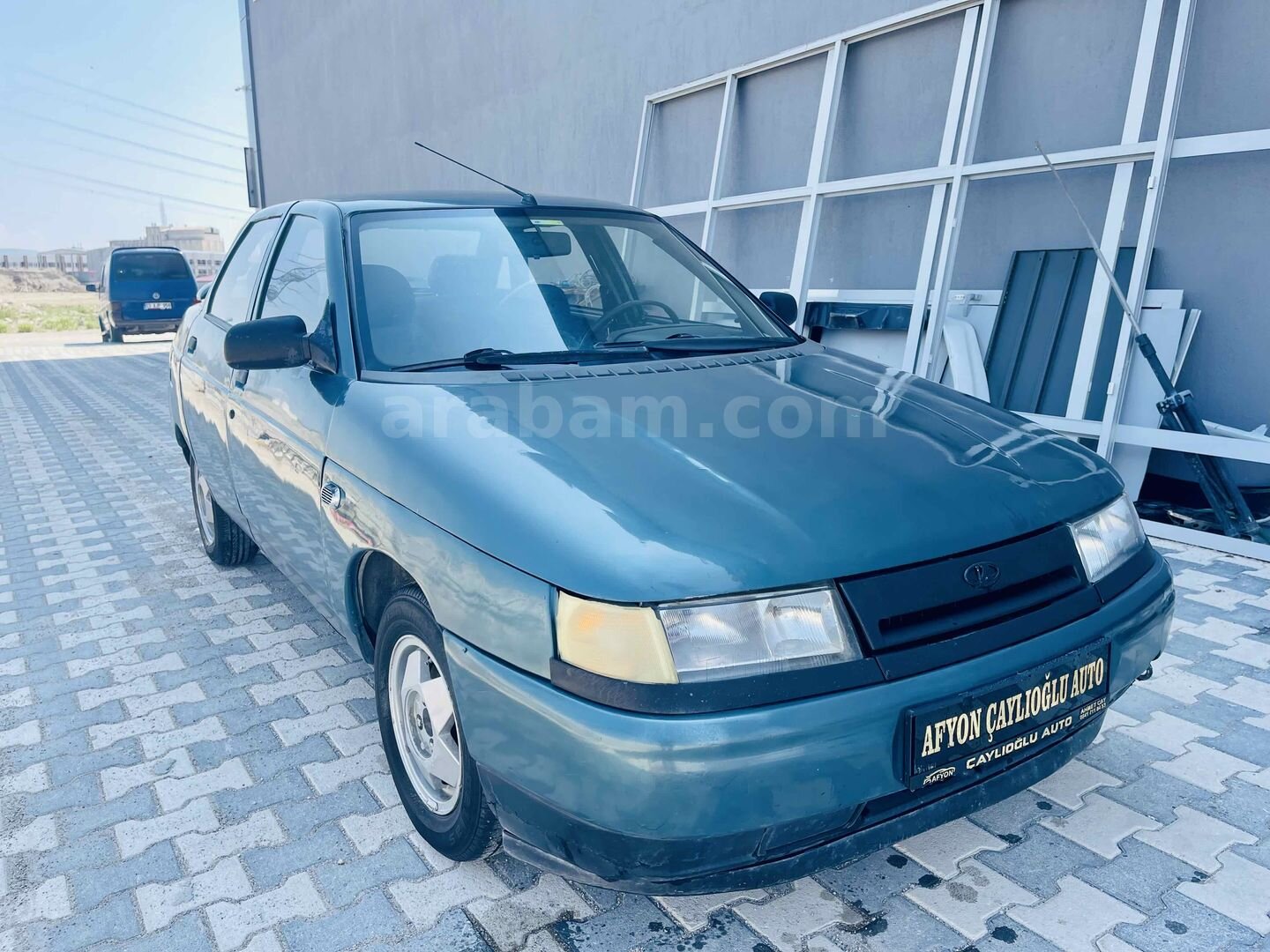 Galeriden Lada Vega 1.5 1999 Model Afyonkarahisar 150.000 km Yeşil (metalik) 1