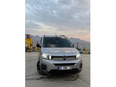 Citroen Berlingo 1.5 BlueHDI Shine 2024 Model