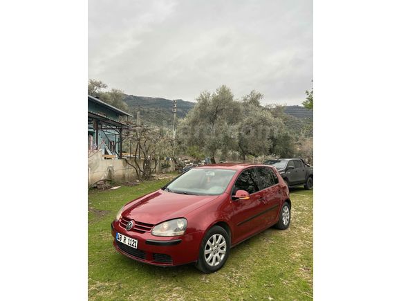 GOLF 1.6 FSI  BAKIMLARI YENI MUAYENE YENI MOTOR YENI KASA OK
