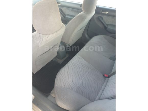 Sahibinden Honda Civic 1.6i VTEC ES 2002 Model