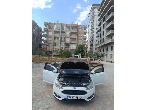 Sahibinden Ford Focus 1.6 TDCi Trend X 2015 Model Şanlıurfa 177.000 km Beyaz