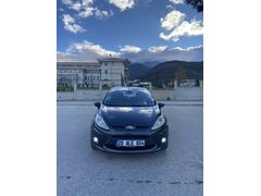 Sahibinden Ford Fiesta 1.4 TDCi Titanium 2011 Model  221.000 km Gri (metalik)
