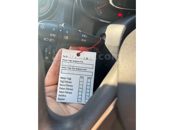 Sahibinden Renault Clio 0.9 TCe Joy 2020 Model 