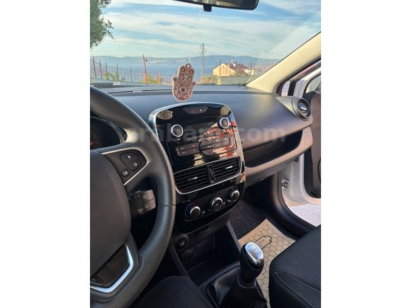 Sahibinden Renault Clio 0.9 TCe Joy 2020 Model 