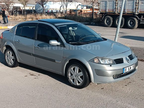 Sahibinden Renault Megane 1.5 dCi Authentique 2004 Model  265.000 km Gri