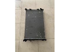 Renault Austral 214106681R su radyatör çıkma orijinal