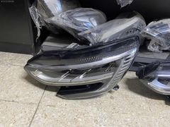 Renault Megane 4 2021/2026 İcon sol far çıkma orijinal