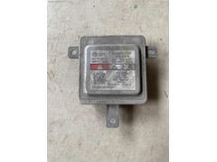 Audi 3/A4/A5/A6 zenon far beyni 8k0941597 çıkma orijinal
