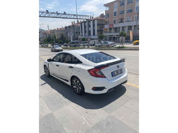 Sahibinden Honda Civic 1.6i VTEC Eco Executive 2017 Model 