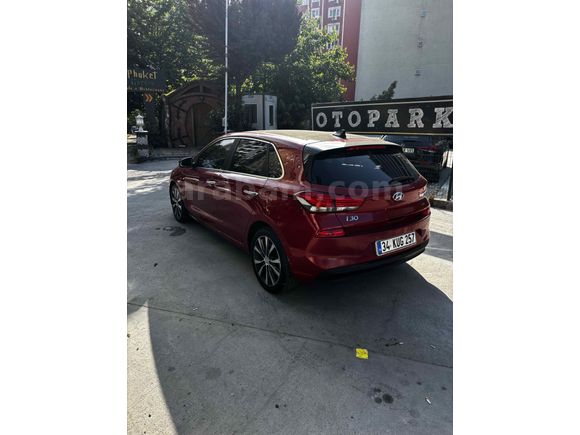 Sahibinden Hyundai i30 1.6 CRDi Elite Plus 2018 Model 