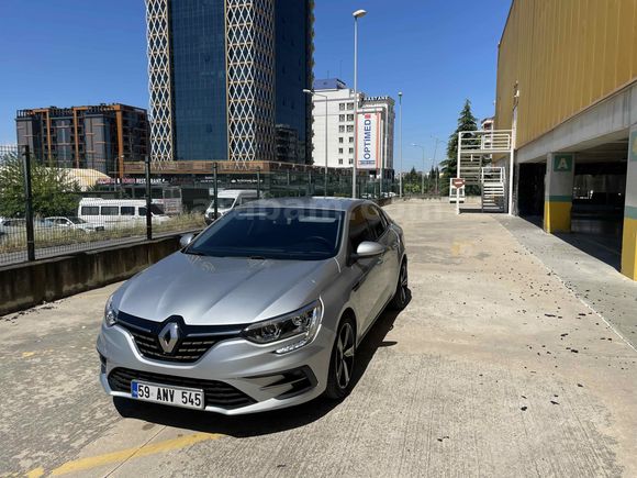 Sahibinden Renault Megane 1.3 TCe Joy Comfort 2022 Model 