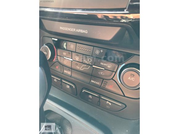 ERMAN AUTO'dan Connect 1.5 EcoBlue Titanium 2020 HATASIZ
