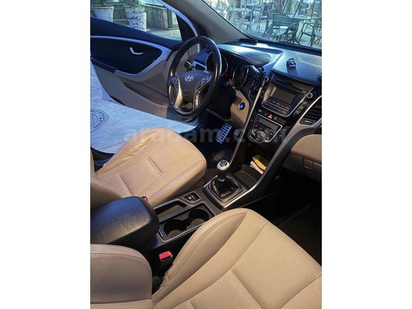 Sahibinden Hyundai i30 1.6 CRDi Elite 2013 Model 