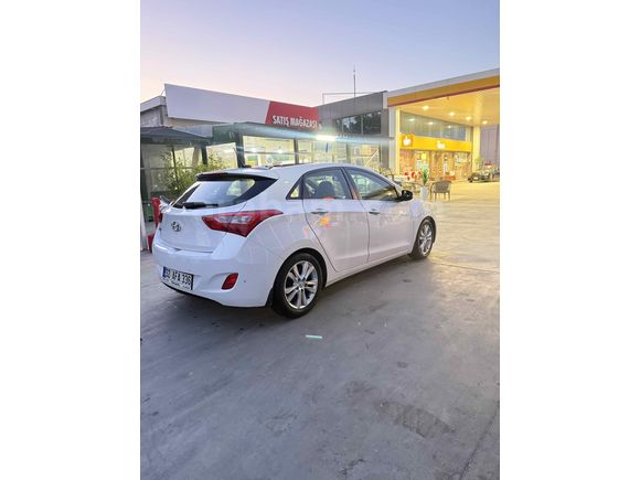 Sahibinden Hyundai i30 1.6 CRDi Elite 2013 Model 