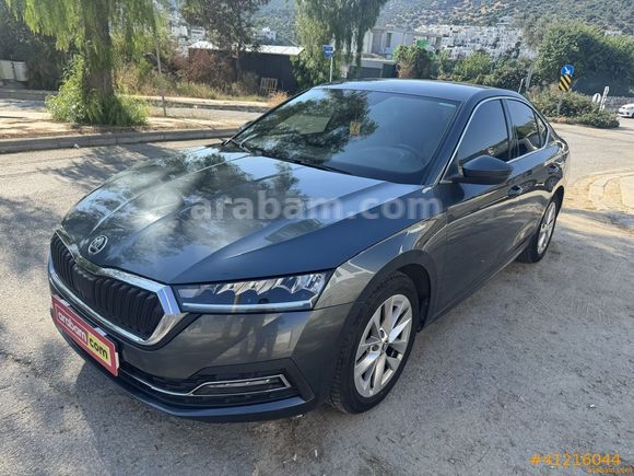 Galeriden Skoda Octavia 1.0 e-Tec Premium 2020 Model Ankara 117.711 km Gri