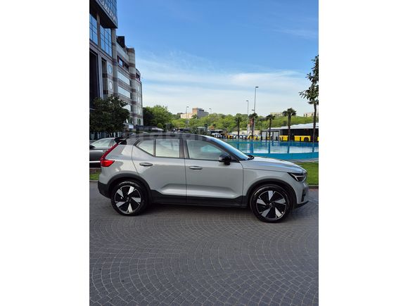 DOKTORDAN SATILIK 252 HP UZUN MENZİLLİ DÜŞÜK KM GARAJ ARABASI