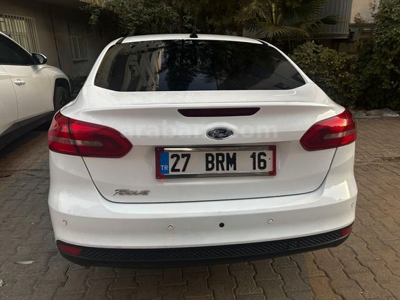 Sahibinden Ford Focus 1.5 TDCi Trend X 2017 Model Kocaeli 190.300 km Beyaz