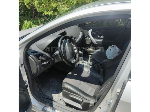 Sahibinden Renault Fluence 1.6 Dynamique 2011 Model