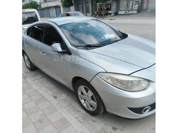 Sahibinden Renault Fluence 1.6 Dynamique 2011 Model