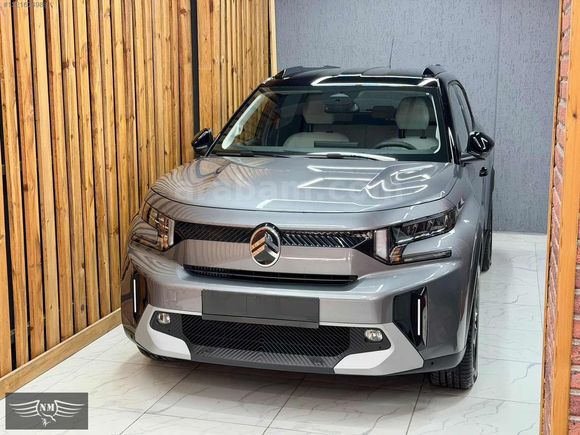 NEWMOTORSDAN HATASIZ BOYASIZ ÖZEL ÇİFT RENK E-C3 AİRCROSS