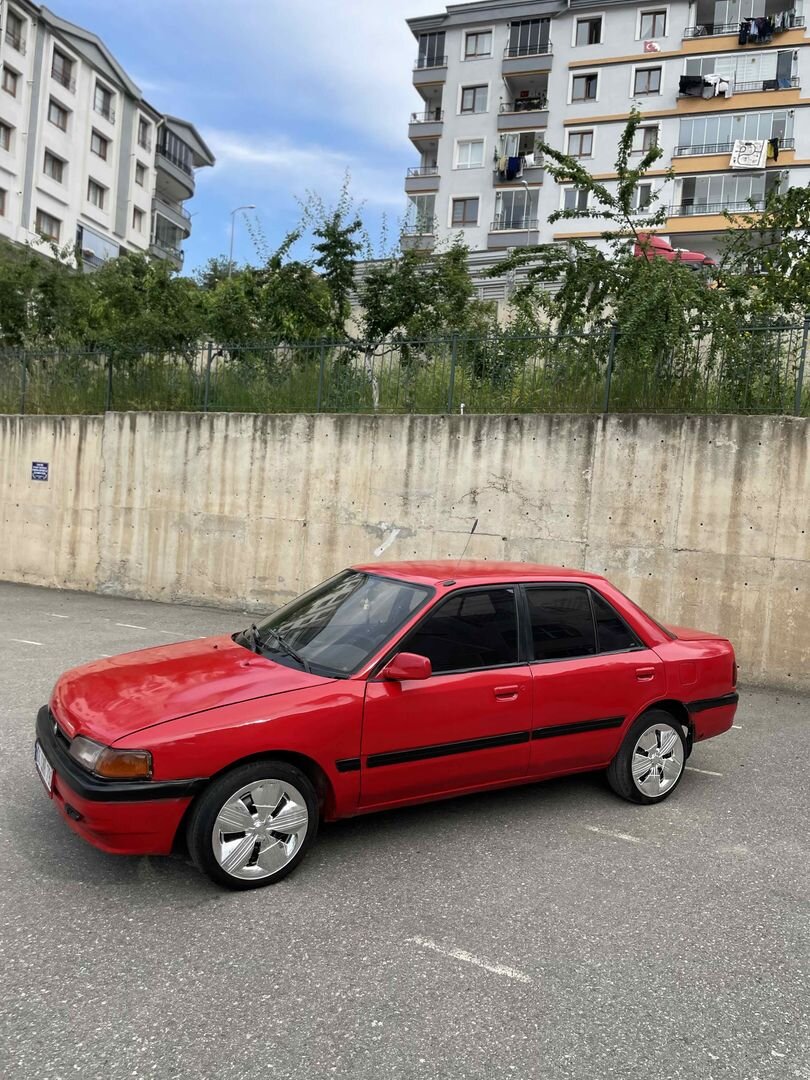 /////ÇOK ACiLL SATILIK MAZDA 323\\\\\ 1