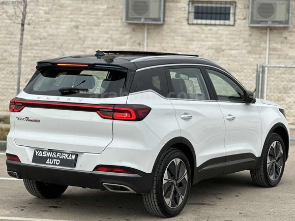 DEĞİŞENSİZ BOYASIZ TRAMERSİZ 2024 MODEL 21 BİN KM'DE CHERY