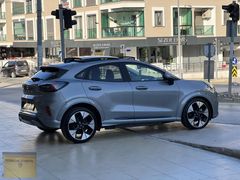 Cam tavanlı 2025 LANSMAN RENGİ ELEKTİRKLİ FORD PUMA 9 BİN KM