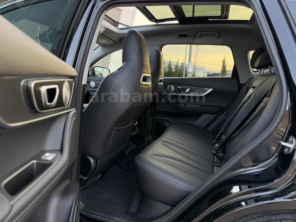 DEĞİŞENSİZ BOYASIZ TRAMERSİZ 2025 MODEL 14 BİN KM'DE CHERY