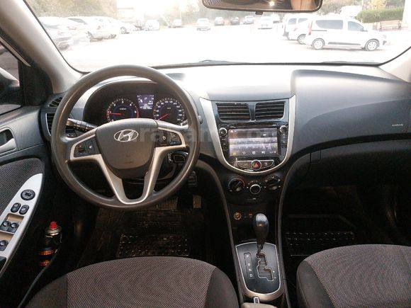 Sahibinden Hyundai Accent Blue 1.6 CRDI Mode Plus 2013 Model  152.500 km Beyaz