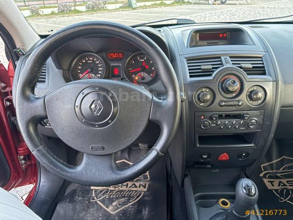 KENT 52 AUTO DAN HATASIZ Megane Sedan 1.6 Authentique