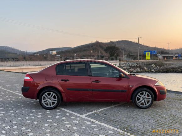 KENT 52 AUTO DAN HATASIZ Megane Sedan 1.6 Authentique