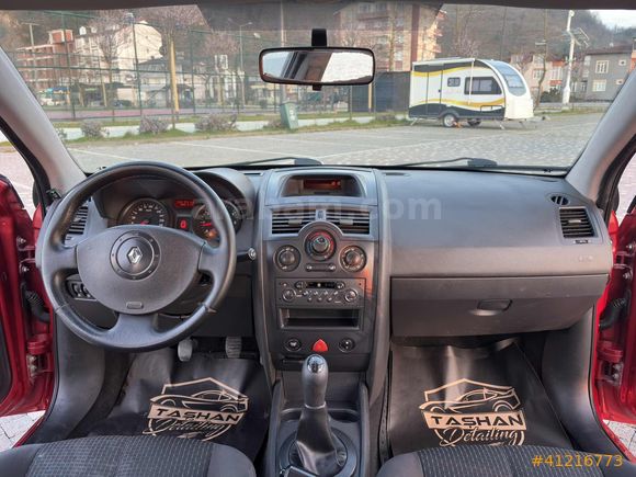 KENT 52 AUTO DAN HATASIZ Megane Sedan 1.6 Authentique