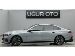 2024 BMW 520i M SPORT PRO SHADOW BROOKLYN / KIRMIZI 20 JANT 360