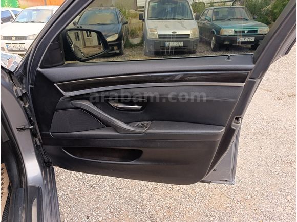 DEĞERİNİ BİLENE 2012 BMW F10 5 SERİSİ 520d PREMİUM