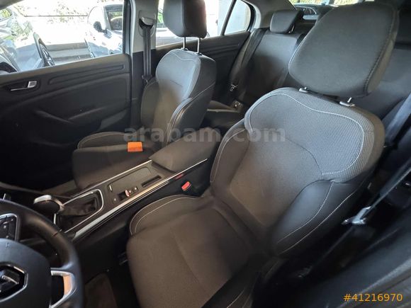 YKTCAR AUTOGROSS'DAN 2023 MEGANE TOUCH 89.857 KM'DE