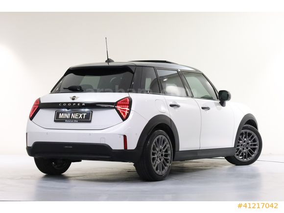 ÖZTORUN OTO - 2024 - MINI Cooper 1.5 - Favoured