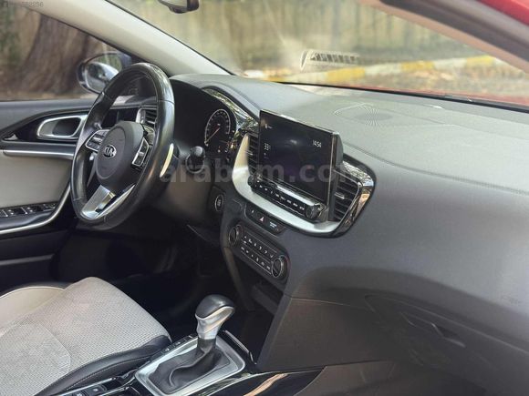 2019 Kia XCeed 1.6 CRDI PRESTIGE DESİGN HATASIZ