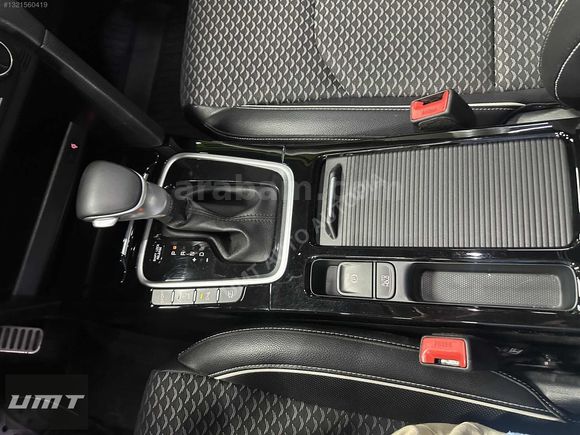 2023 XCEED 1.5 T-GDI ELEGANCE CAM TAVAN HATASIZ BOYASIZ