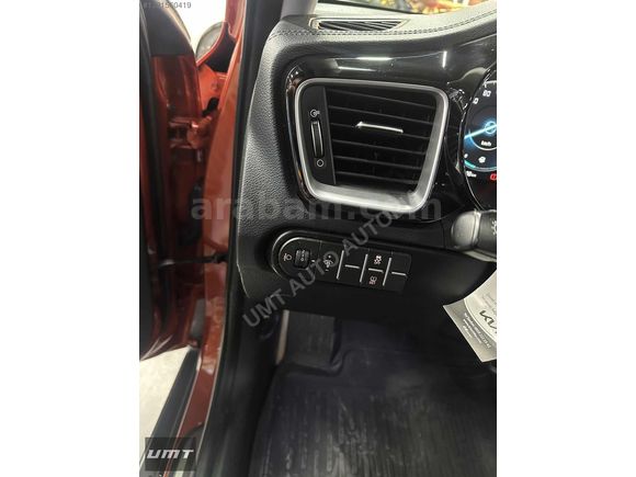 2023 XCEED 1.5 T-GDI ELEGANCE CAM TAVAN HATASIZ BOYASIZ